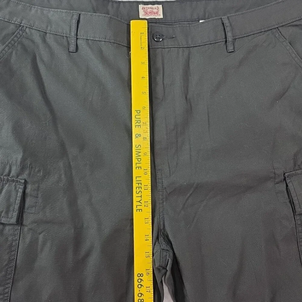 Levi Strauss & Co. Two Horse Brand Cargo Shorts Men's 46 x 9